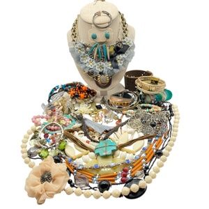 Boho Kitchy Shells Beads Bundle Necklaces Bracelets Earrings Rings Jewelry Lot
